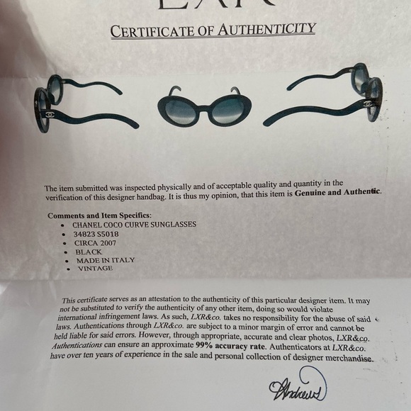 RARE HARD FIND. Authentic Chanel 5018 half tint. Only 500 made, mint!
#BC2832605 - Picture 11 of 14